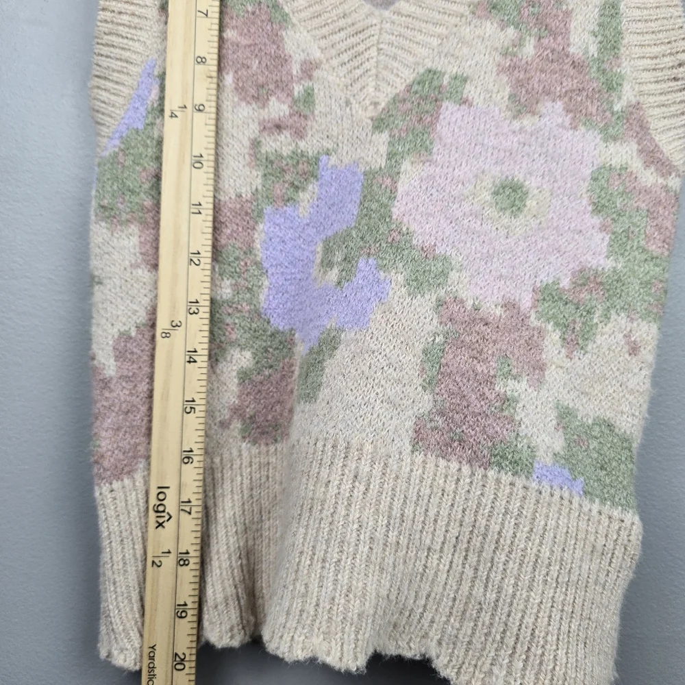 Astr label floral